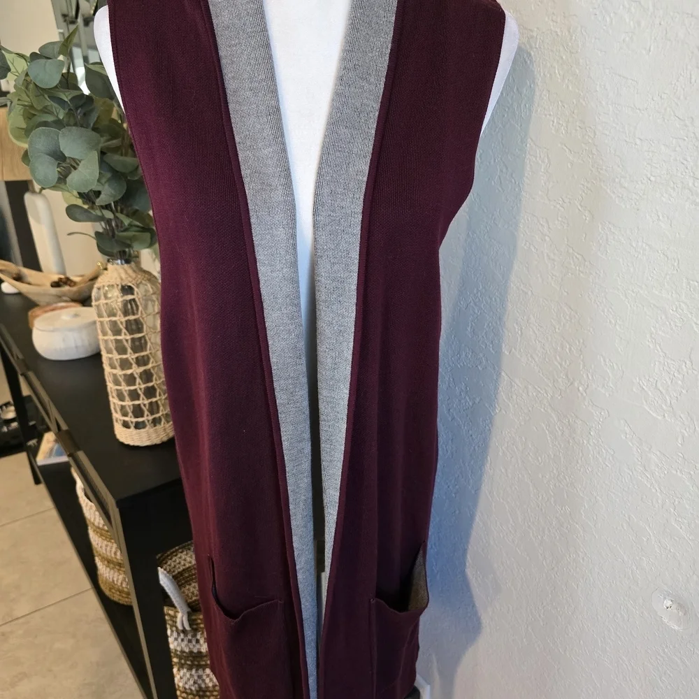 Lyssè Women's Haiku Sleeveless Maroon And Gray Vest Cardigan L/XL
